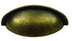 Poignée de Meuble Coquille – 64mm d&rsquo;Entraxe – Laiton Vieilli (Lot de 2)